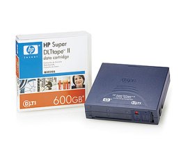 HPE Q2020A supporto di archiviazione di backup Nastro dati vuoto 300 GB SDLT 1,27 cm