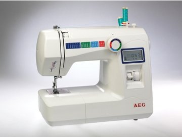 AEG NM 225 LCD Macchina da cucire semiautomatica Elettromeccanico