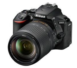 Nikon D5600 + AF-S DX 18-140mm G ED VR Kit fotocamere SLR 24,2 MP CMOS 6000 x 4000 Pixel Nero