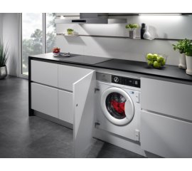 AEG LFN7G8434F lavatrice Caricamento frontale 8 kg 1400 Giri/min Bianco